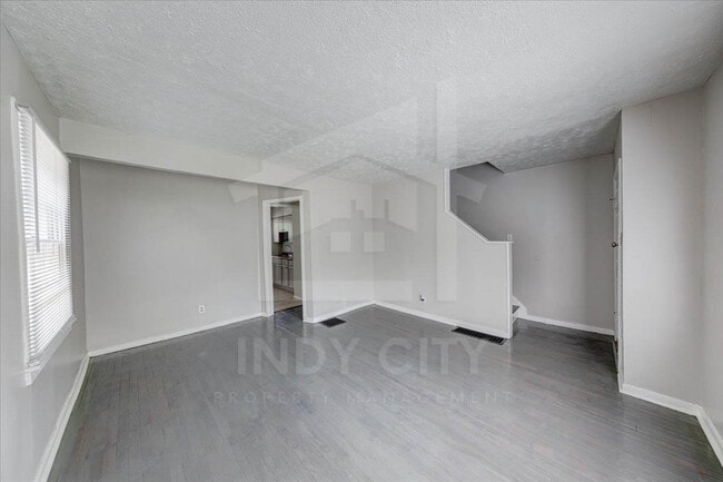 Building Photo - 6132 Raleigh Dr