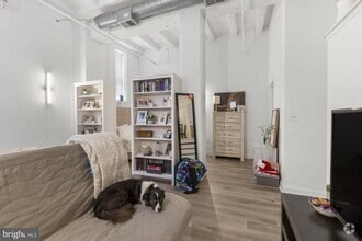 Building Photo - 109 W Wildey St