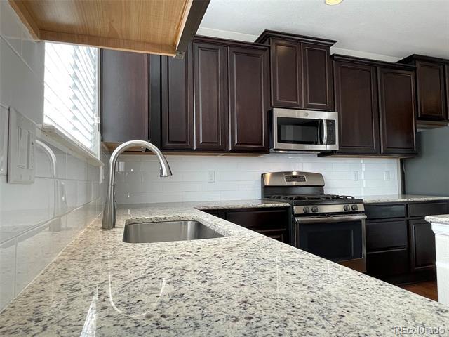 Foto del edificio - 8405 Canyon Rim Trail