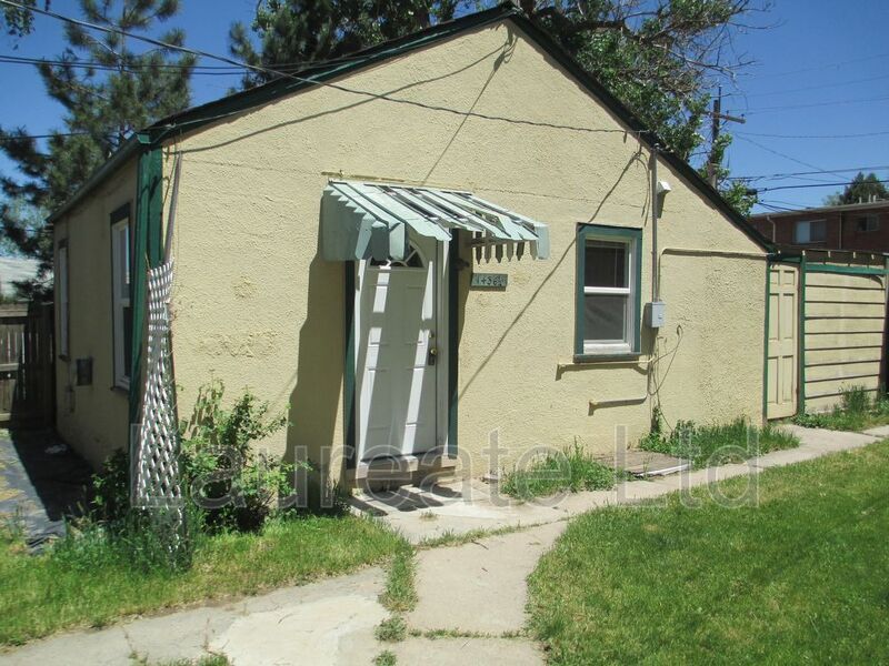 Photo - 1436.5 Kenton St.