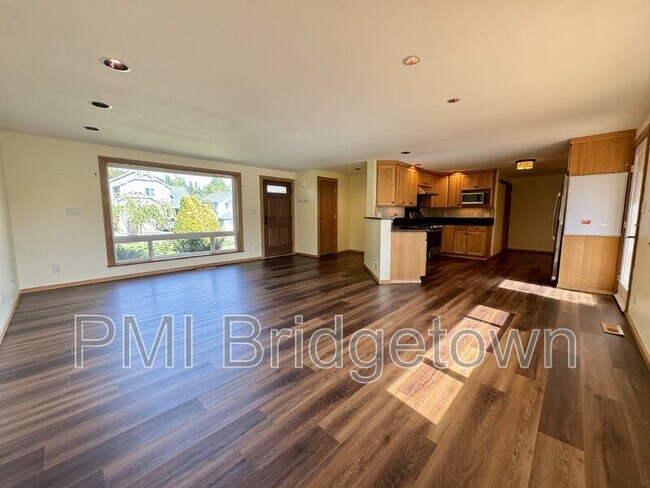 Foto del edificio - 2680 Cambridge St