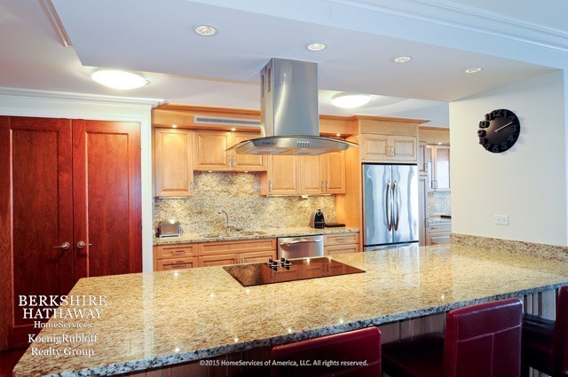 Foto del edificio - 1212 N Lake Shore Dr
