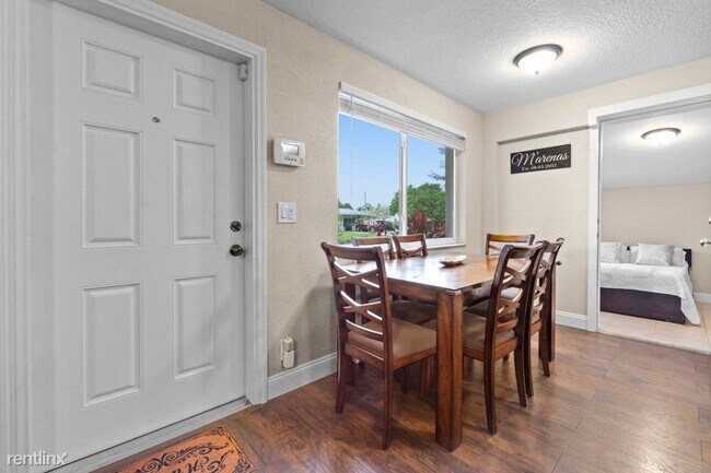 Foto del edificio - 3 br, 2 bath House - 3648 Laurette Ln