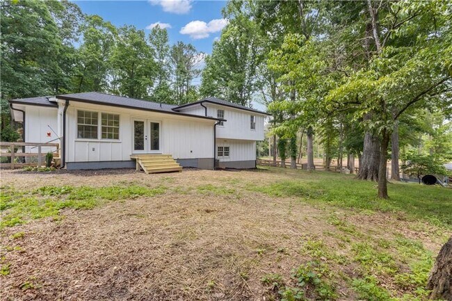 Building Photo - 6290 Cascade Palmetto Hwy