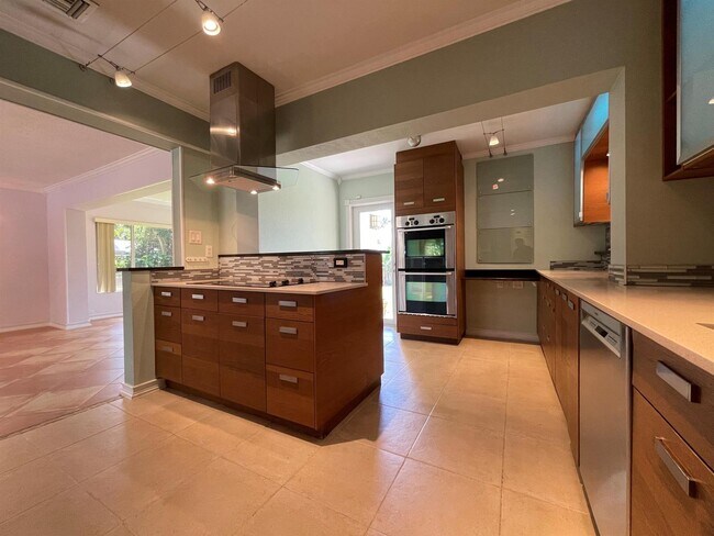 Foto del edificio - 1754 NE 47th St