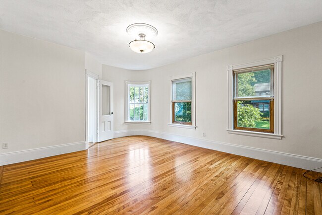 Bedroom or Living Room - 752 Franklin St