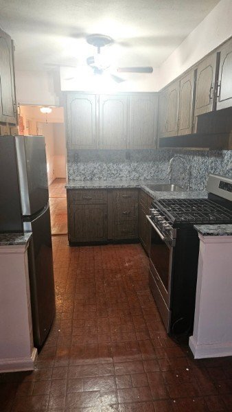 Foto del edificio - 2168 Brown St