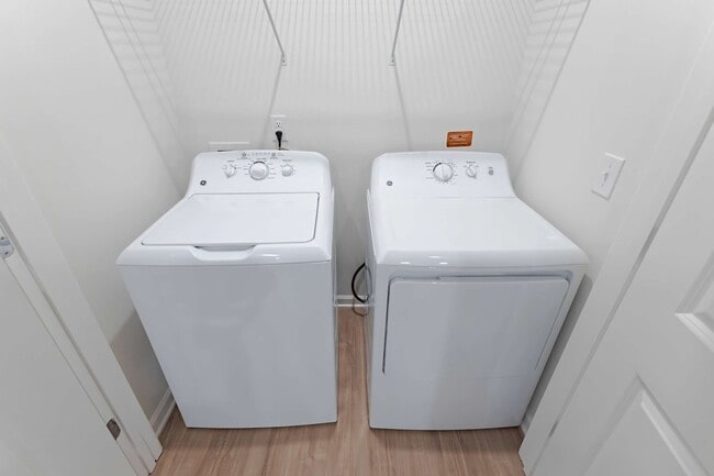 Building Photo - Evolve New Hope Farm