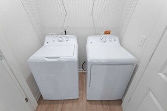 Building Photo - Evolve New Hope Farm