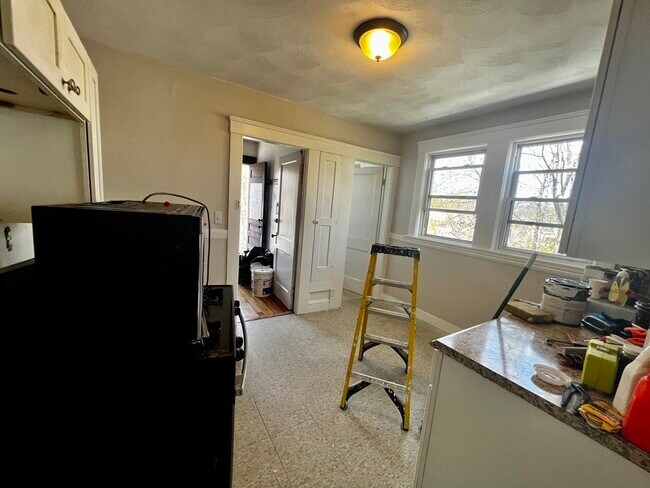 Foto del edificio - 819 Hyde Park Ave