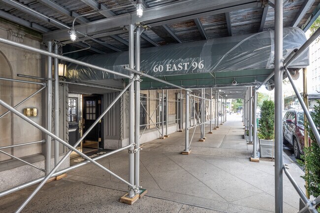 Entrada - 60 Tenants Corp.