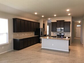 Building Photo - 4427 Aversa Dr