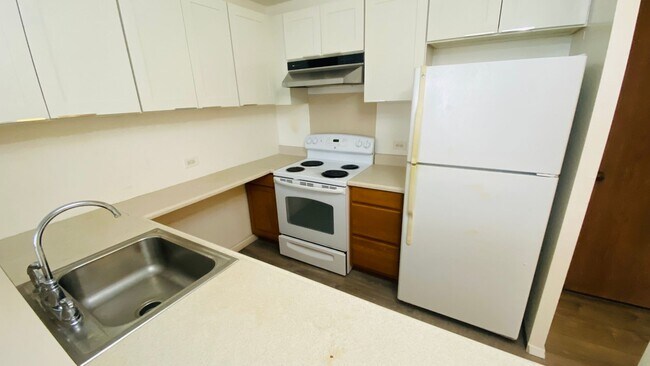 Foto del edificio - Comfortable 1bd unit in Aiea available now!!