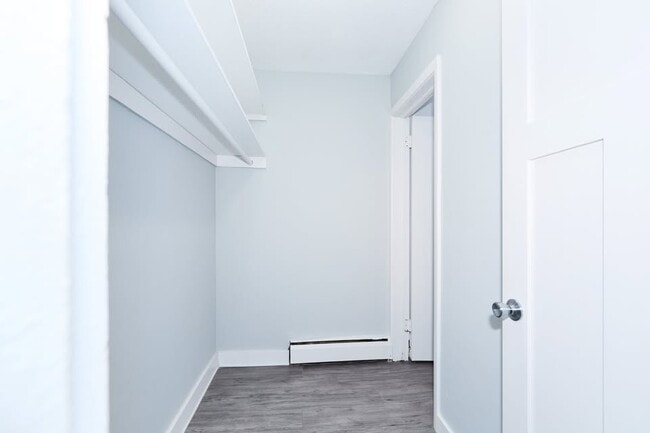 Building Photo - Parkline Flats