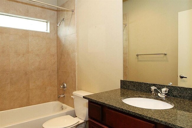 Foto del edificio - 4416 Center St