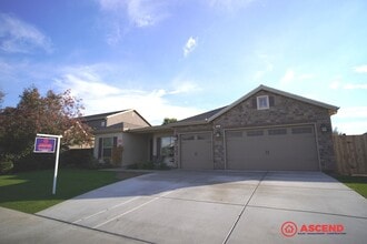 Building Photo - 9403 Rancho Viejo Dr