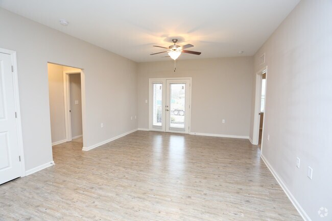 3HAB, 2BA - 1,185 ft² - Sala de estar - Bristol Bluffs Lp