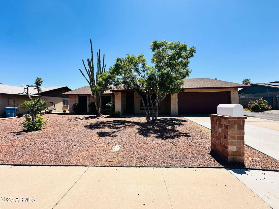 Foto principal - 2811 N Evergreen St