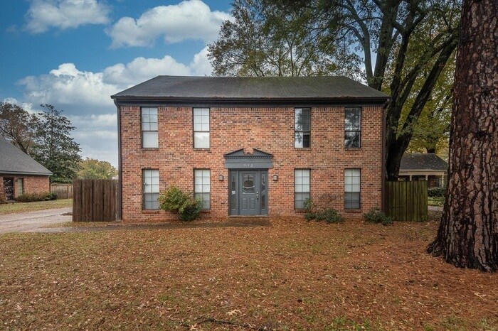 Foto principal - 512 McElroy Rd
