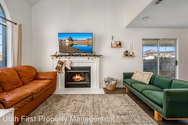 Building Photo - 4 br, 2.5 bath House - 1040 N 1300 W Unit 66