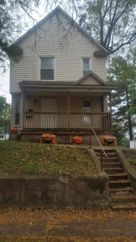 Primary Photo - 38 Quimby St NE