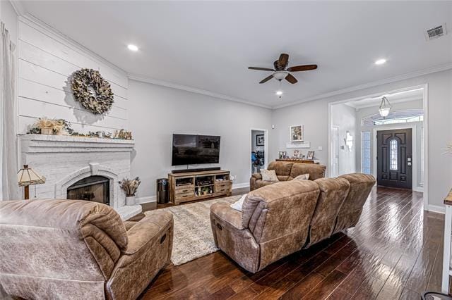 Building Photo - 1534 Wayside Dr