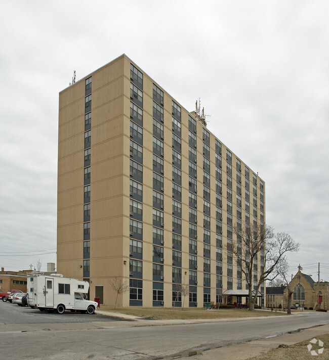 Lakeview Plaza Apartments Lorain, OH
