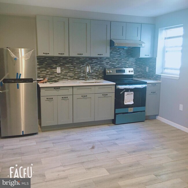 Building Photo - 1920 Fairmount Ave