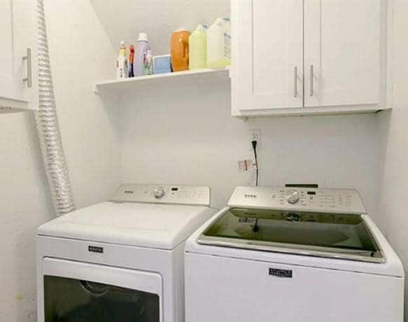 Building Photo - 8860 La Riviera Drive-Unit C