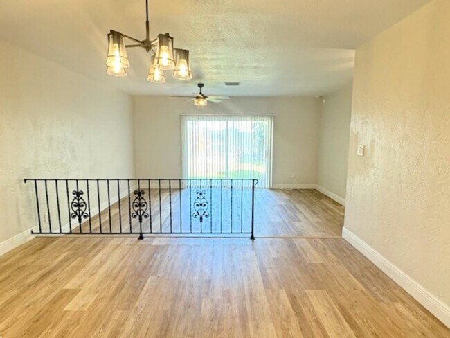 Foto del edificio - Stunning Beachside Townhome in Port Orange!