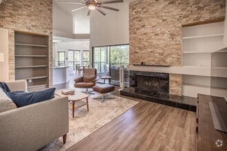 Building Photo - 4711 Spicewood Springs Rd