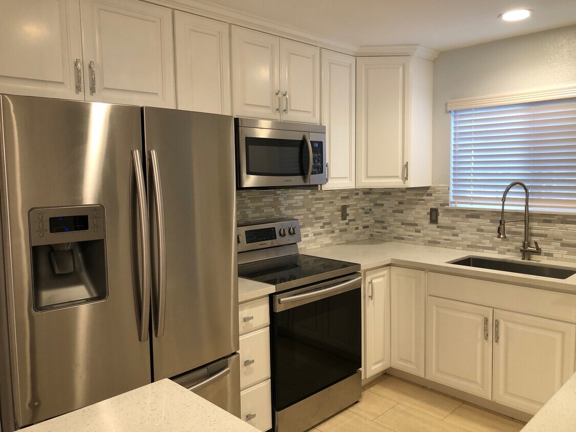 16365 Main St, La Puente, CA 91744 Condo for Rent in La Puente, CA