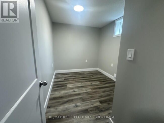 Photo du bâtiment - 565 Emma St