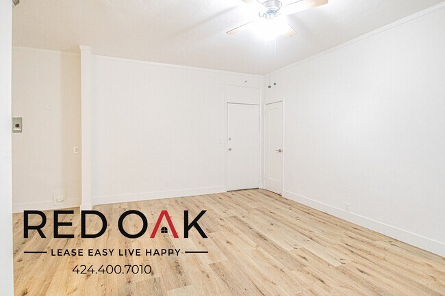 Building Photo - 861 Fedora St