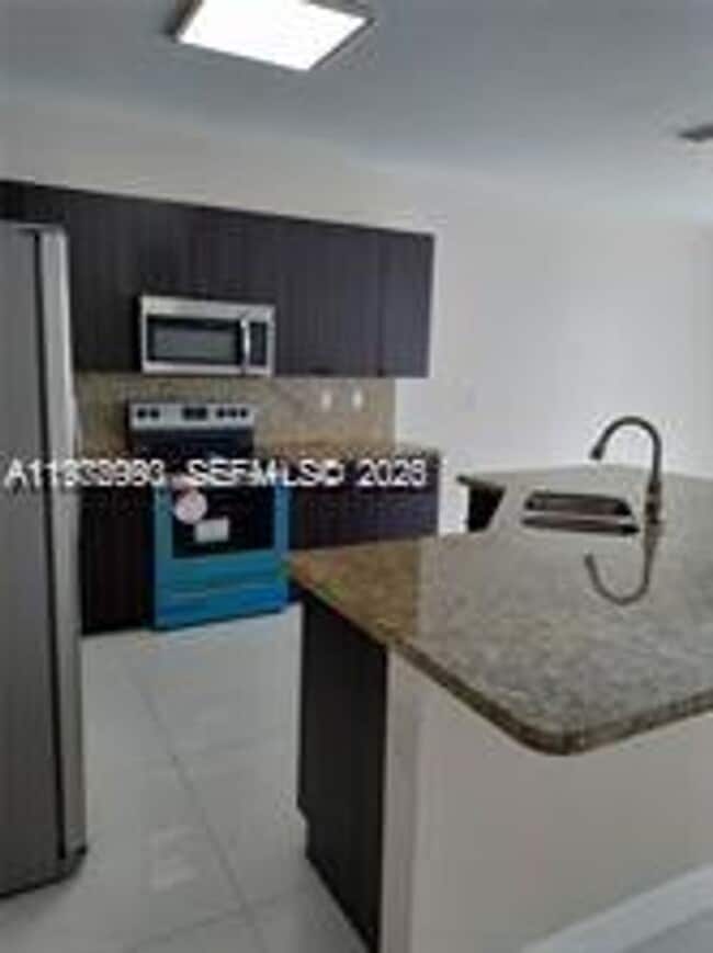 Building Photo - 8546 SW 165th Pl