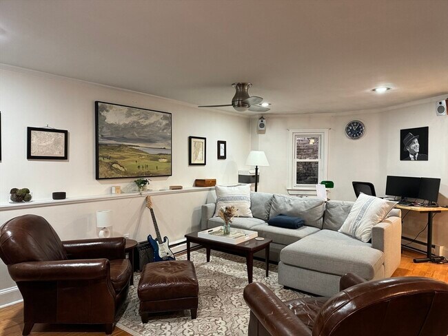 Building Photo - 521 Columbus Ave