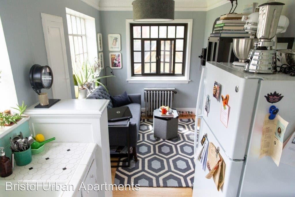Foto principal - 2081 NW Everett St