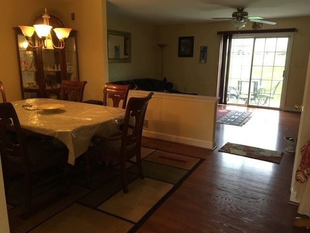 Building Photo - 3 br, 2.5 bath House - 225 NICOLE WAY