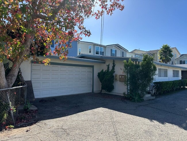 Building Photo - 564-568 7th St