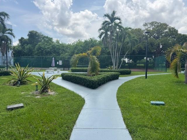 Building Photo - 9440 Fontainebleau Blvd