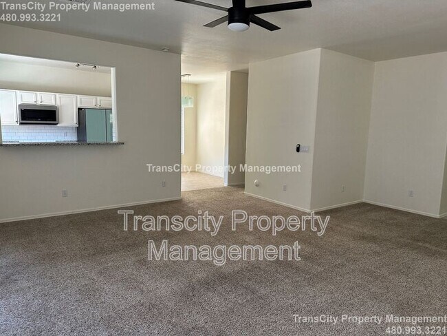 Foto del edificio - 18407 N 20th Pl