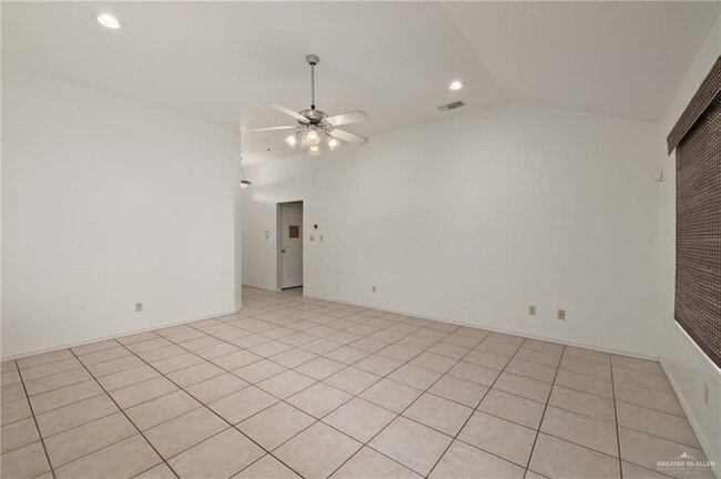 Building Photo - 7401 N 40th St