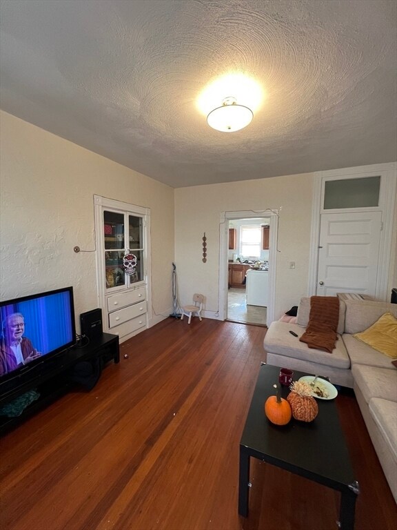 Foto del edificio - 36 Melendy Ave