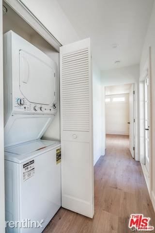 Building Photo - 2 br, 1 bath House - 9026 Harratt St # A