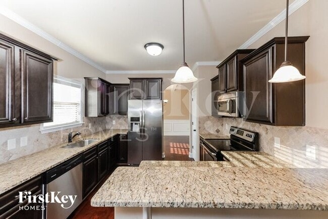 Building Photo - 250 Jester Ct