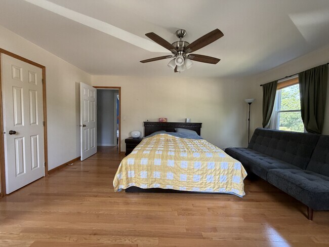 Foto del edificio - 361 Chicory Ln
