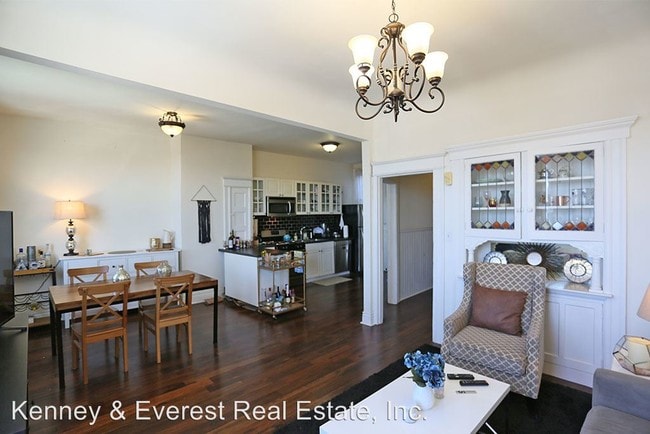 Building Photo - 3 br, 1 bath House - 110 Pfeiffer