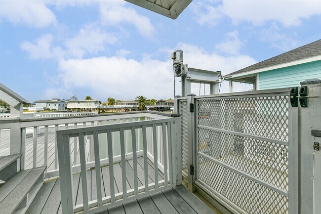 Foto del edificio - 16542 E Bayside Way