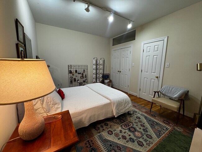 Foto del edificio - 215 N 19th St