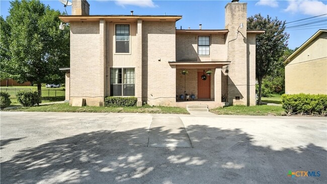 Building Photo - 1024 Mission Dr